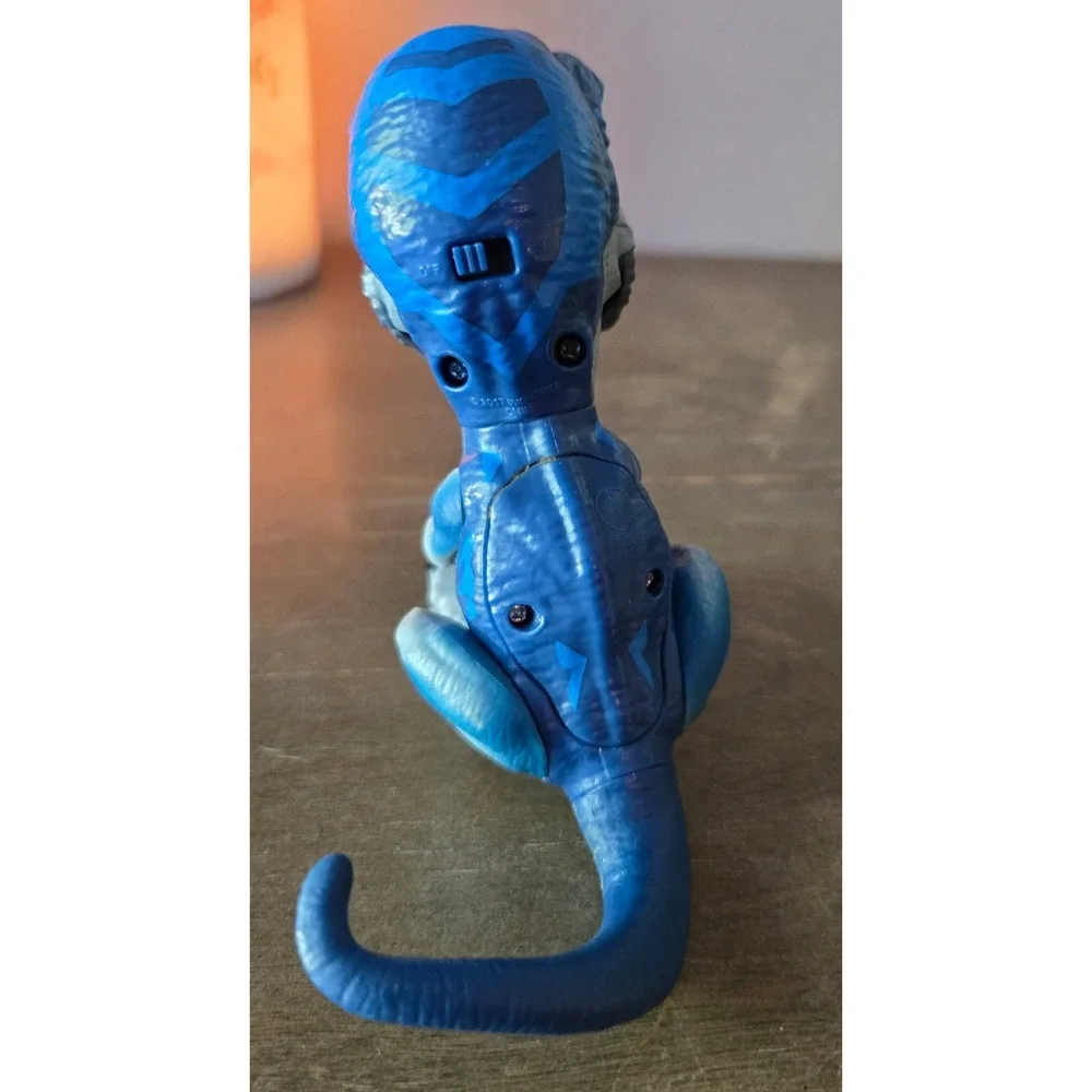 Jurassic World Baby‎ Blue Raptor Mattel Dinosaur Figure Toy Kids